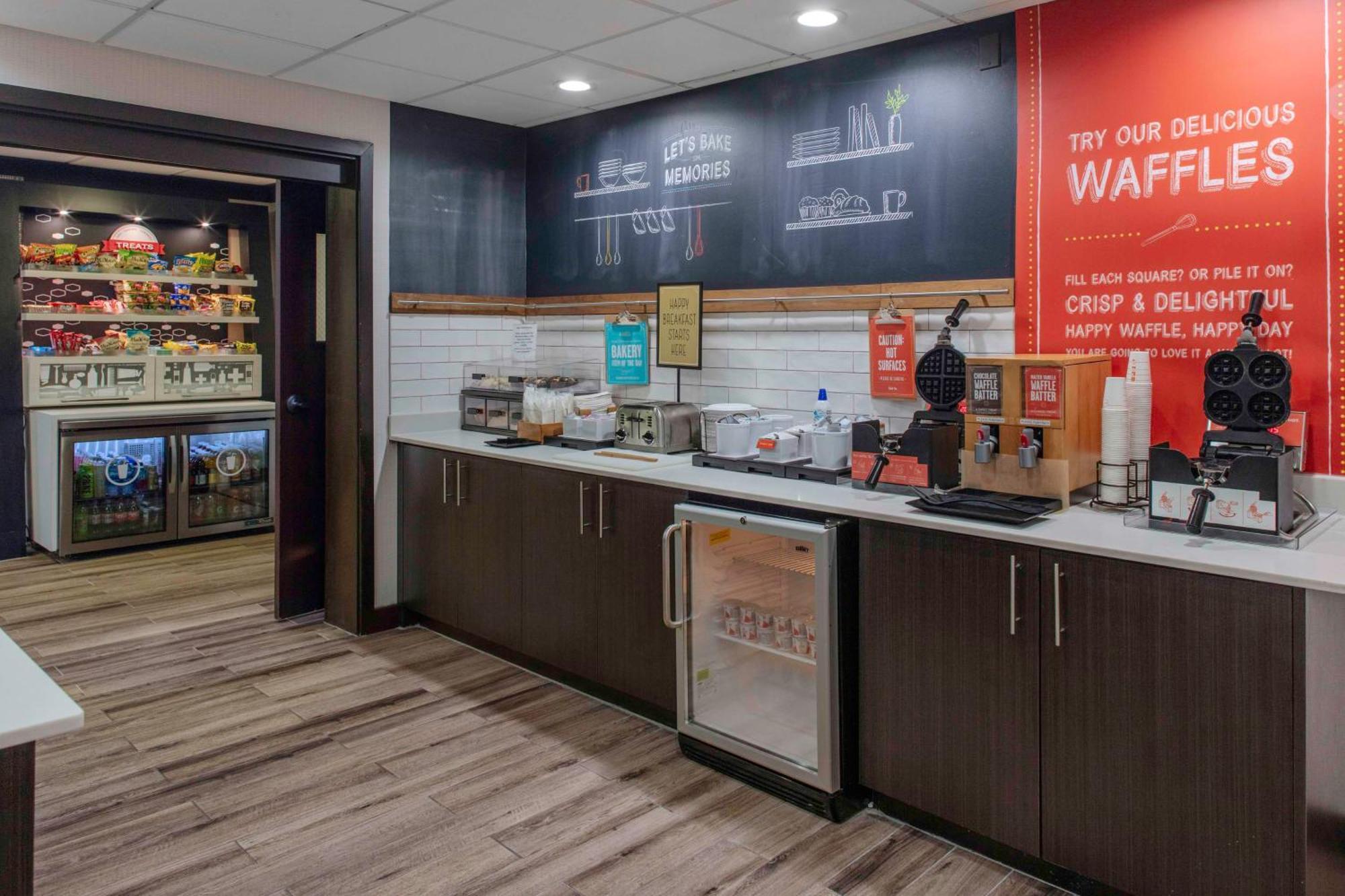 Hampton Inn Detroit Northville Esterno foto
