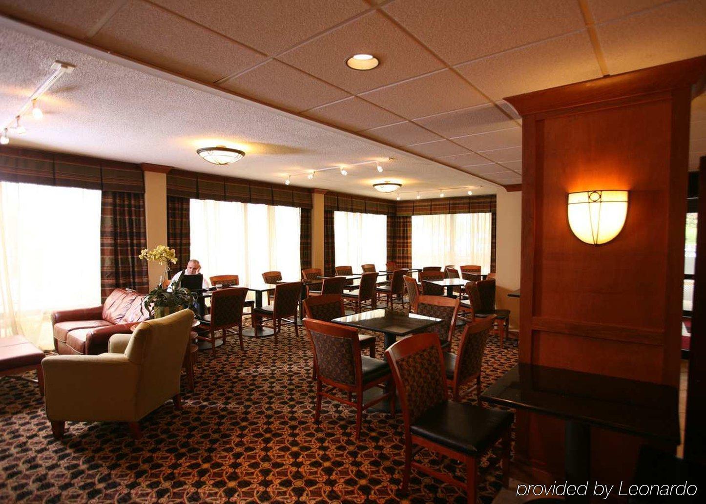 Hampton Inn Detroit Northville Ristorante foto