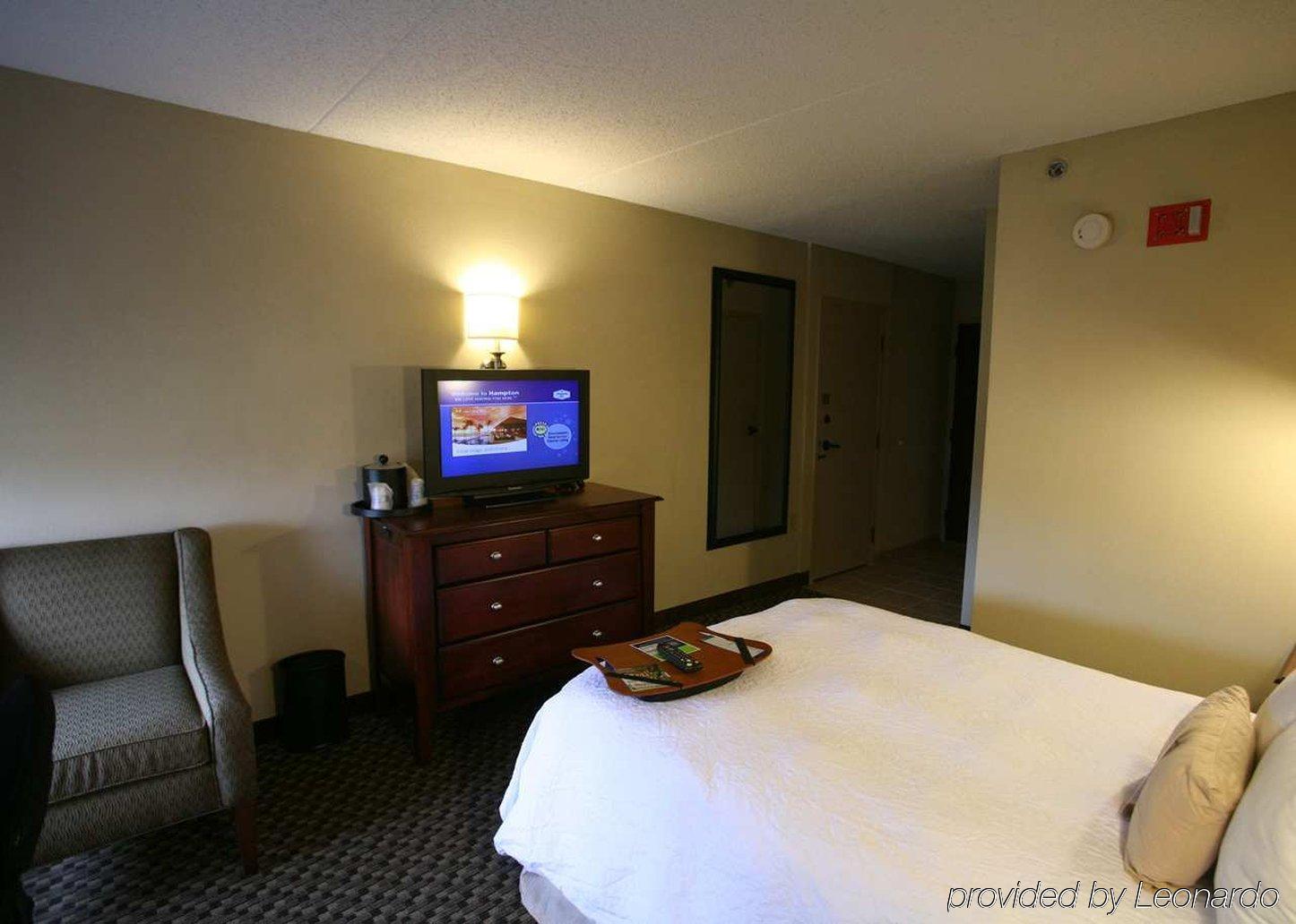 Hampton Inn Detroit Northville Camera foto