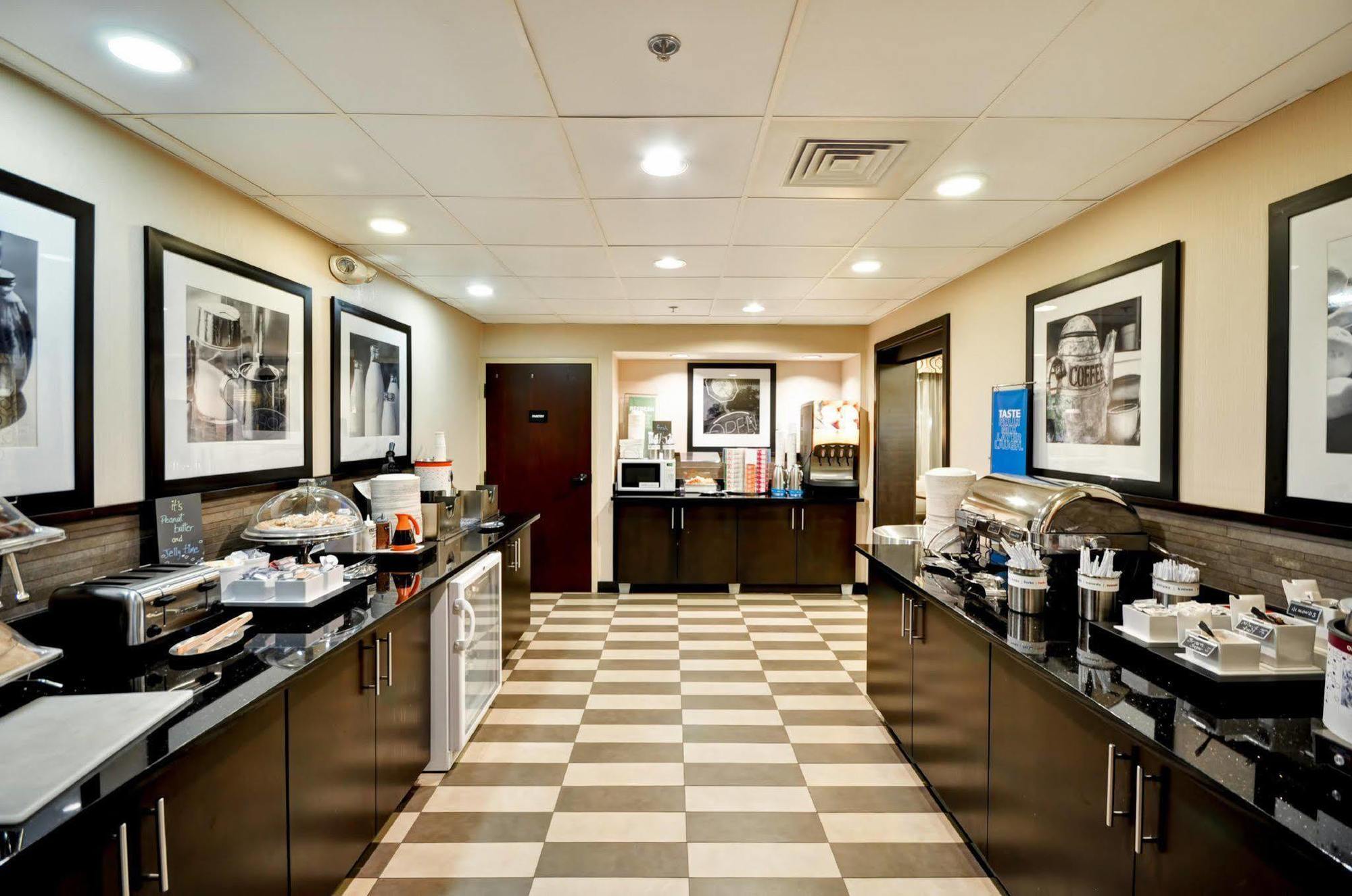 Hampton Inn Detroit Northville Esterno foto